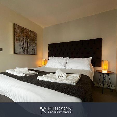 Central Townhouse With Parking Telford Luaran gambar
